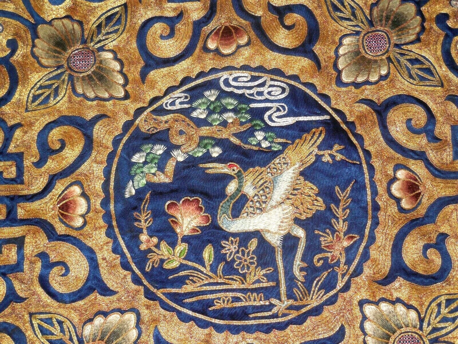 ANTIQUE CHINESE GOLD METAL AND SILK THREAD EMBROIDERY TEXTILE WITH BIRD