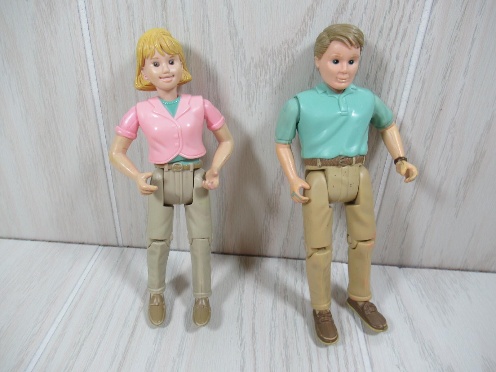 Fisher Price Loving Family Dollhouse Dad Mom 1998 green pink