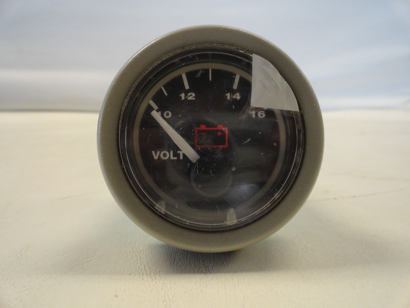 FARIA VOLT GAUGE BLACK BEZEL AND BLACK FACE VP7042A MARINE BOAT Parts