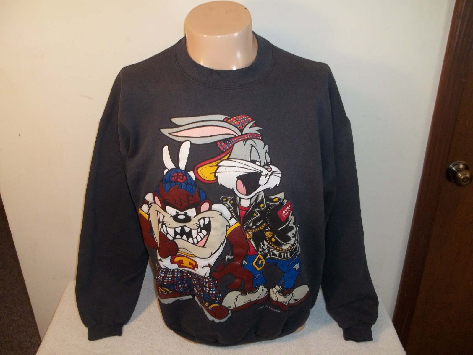 Vtg 1993 WARNER BROS LOONEY TUNES BUGS BUNNY TAZ HIP-HOP