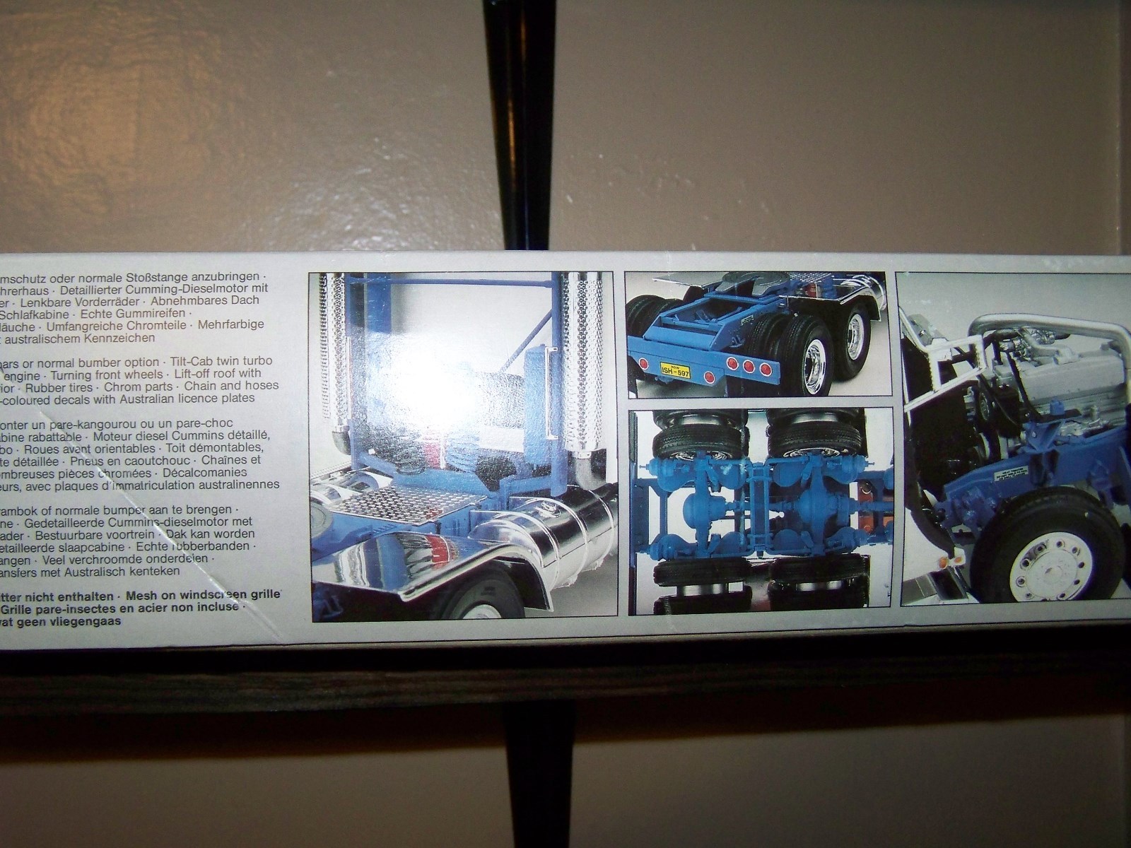 REVELL 7437 KENWORTH K100 VIT AUSTRALIA 1:25 NEW  VERY RARE 100% COMPLETE