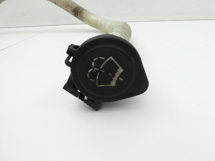 BMW E81 1er 120d 07-12 2,0d 130KW Waschwasser Einfüllstutzen BMW E81 1er 120d 07-12 26.10.2007 7135409 61667135409... Vorschau 2