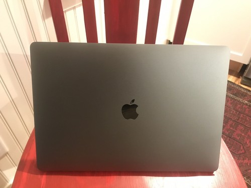 2016 Apple MacBook Pro 15