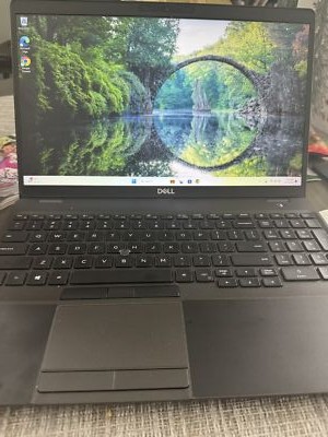 Dell Latitude 5500 Laptop - i5-8365U 16GB 512GB SSD Webcam - 15.6