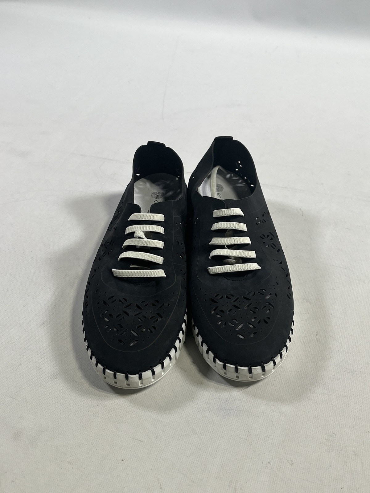 Womens Eric Michael Black Nubuk Stacie Casual Shoe 39EU NEW