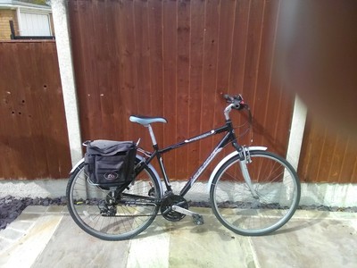 Land Rover Albacara 21 speed Hybrid Bike