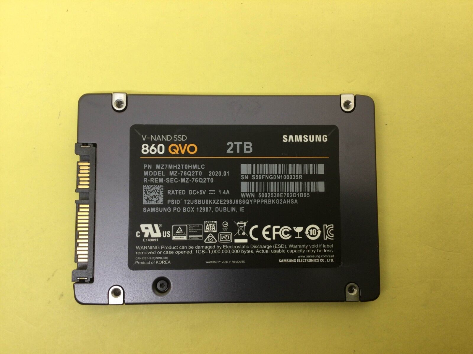 Samsung 860 QVO Series 2TB SATA 6Gb/s 2.5in Internal SSD MZ Samsung 860 QVO Series 2TB SATA 6Gb/s 2.5in Internal SSD MZ