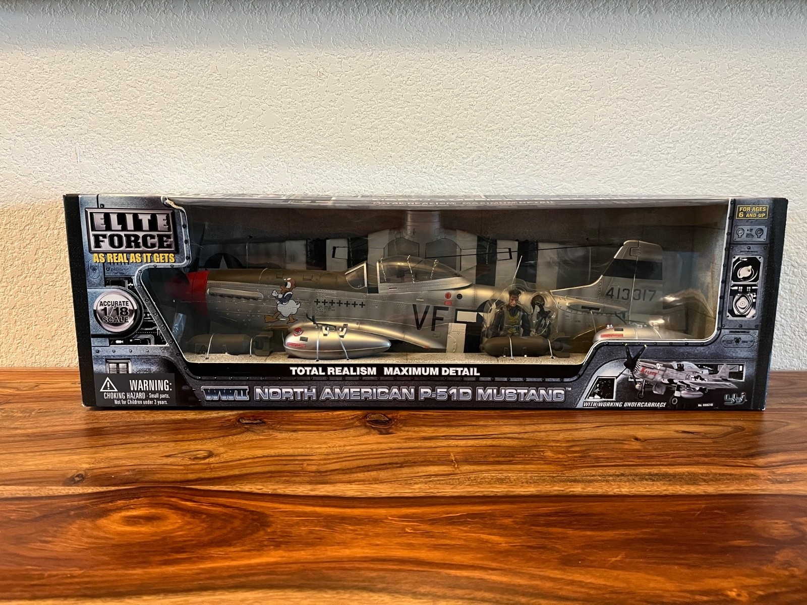 Elite Force WW2 U.S. P-51D Mustang “Donald Duck” 1:18 Scale