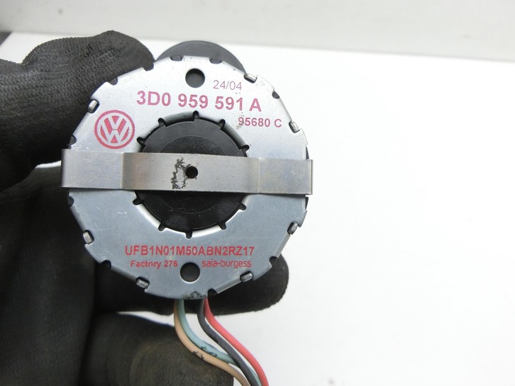 VW Phaeton 3D 02-07 Sonnenschutzrollo-Motor Antrieb für Schiebedach Rollo VW Phaeton 3D 02-07 02.09.2004 3D0959591A... Bild 5