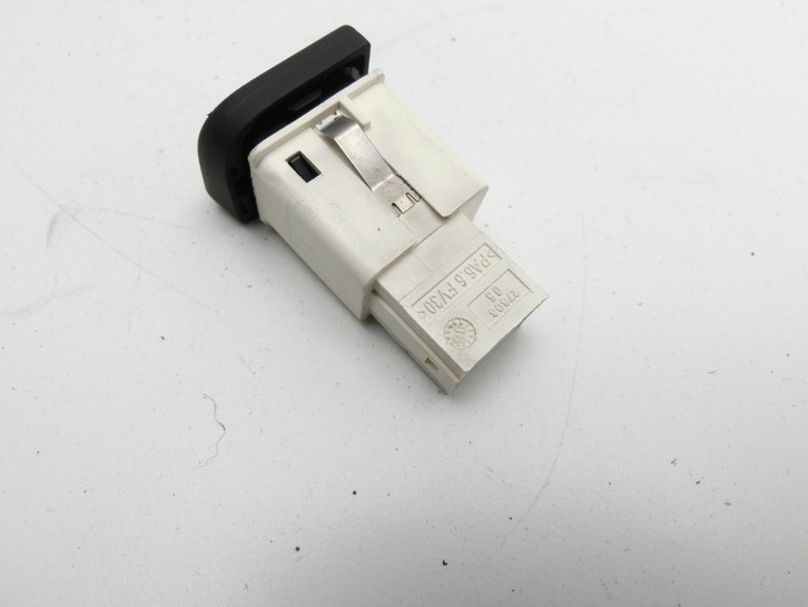 Audi A4 8E B7 04-08 Schalter ESP Audi A4 8E B7 04-08 28.03.2007 8E2927134B gebraucht Vorschau 3