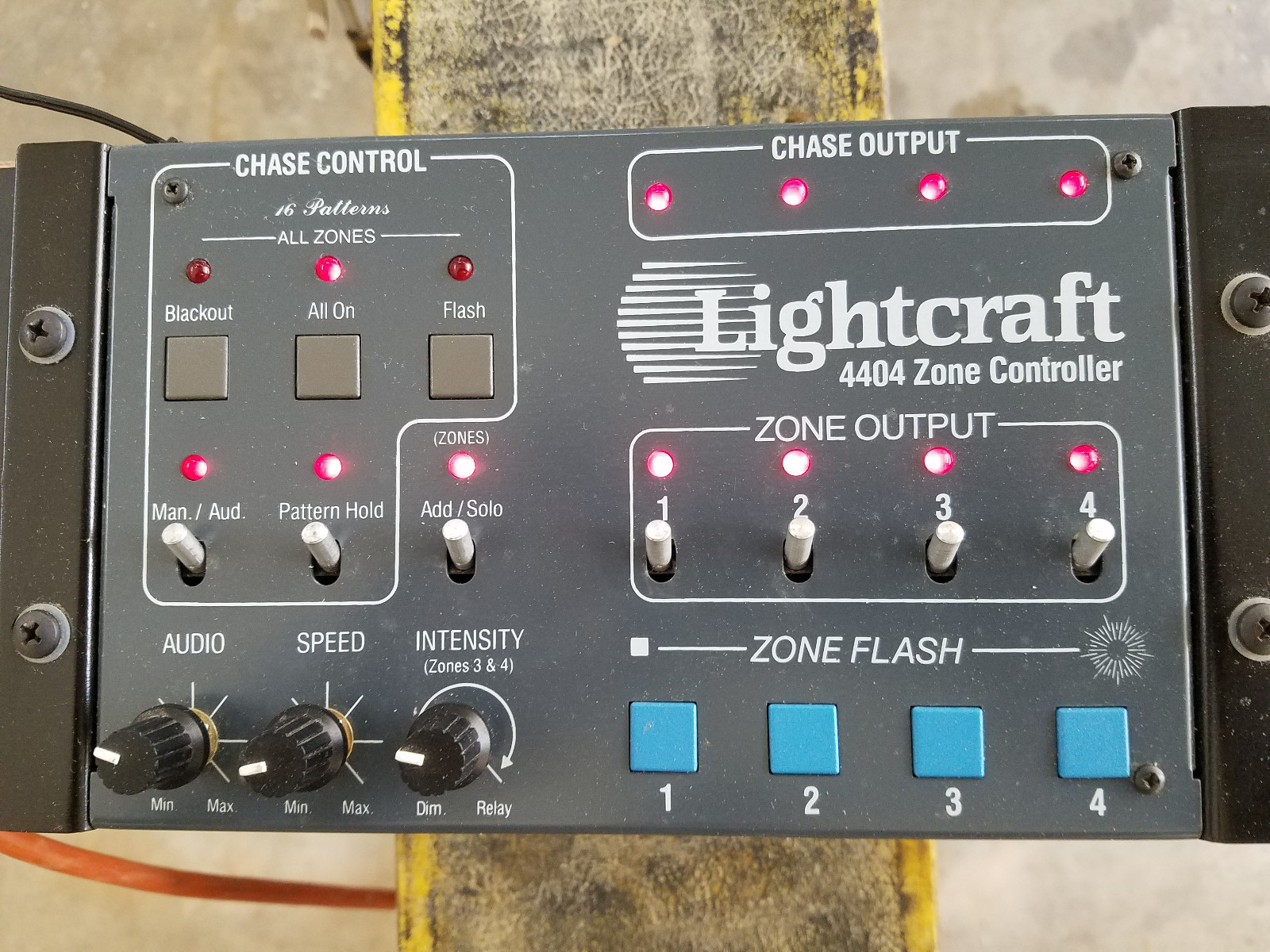 Stage/DJ lighting controller