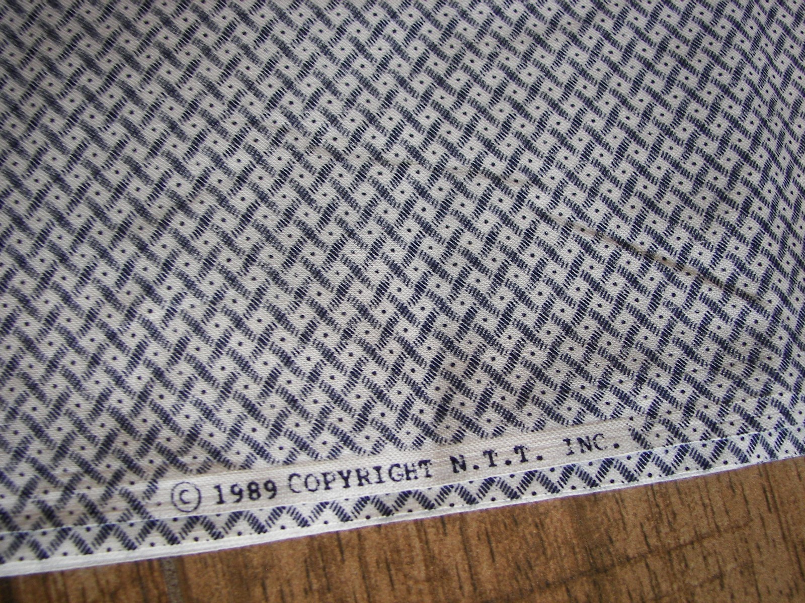 Vintage 1989 Copyright N.T.T. Inc. Cotton Fabric - 3.5 Yards x 43
