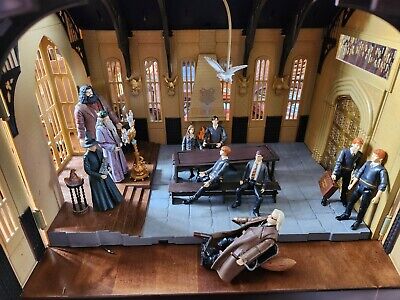 Harry Potter Hogwarts The Great Hall Deluxe Big Playset Castle With Lots Figures