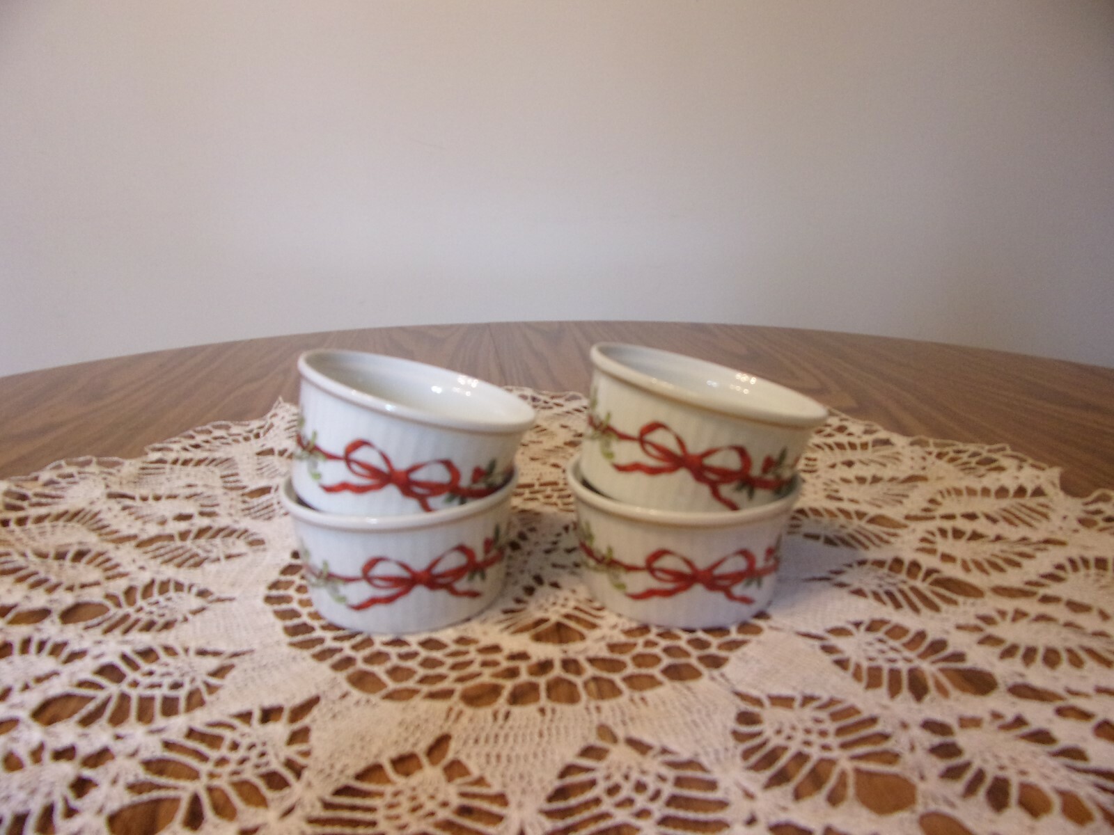 ROYAL WORCESTER FOUR HOLLY RIBBONS RAMEKINS
