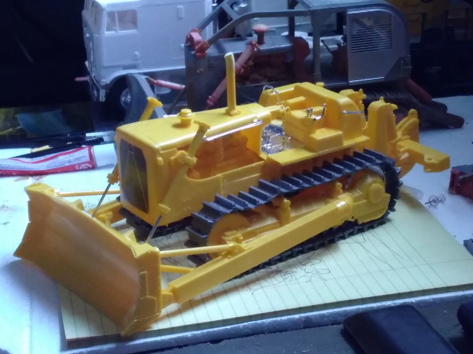 Construction Bulldozer 1/25 AMT 1086 Plastic Model Kit eBay