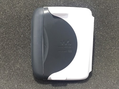 Sony S2 Sports AM FM Cassette Player Walkman WM-FS222