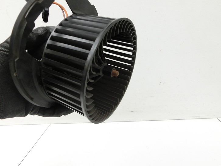 VW Golf Plus 5M 08-14 Gebläsemotor Lüftermotor Heizungsgebläse Innenraum VW Golf Plus 5M 08-14 24.07.2009... Vorschau 4
