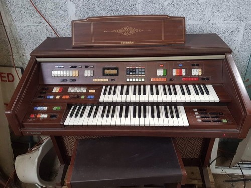 FABULOUS TECHNICS PCM SOUND E55 ELECTRIC ORGAN FANTASTIC SOUND