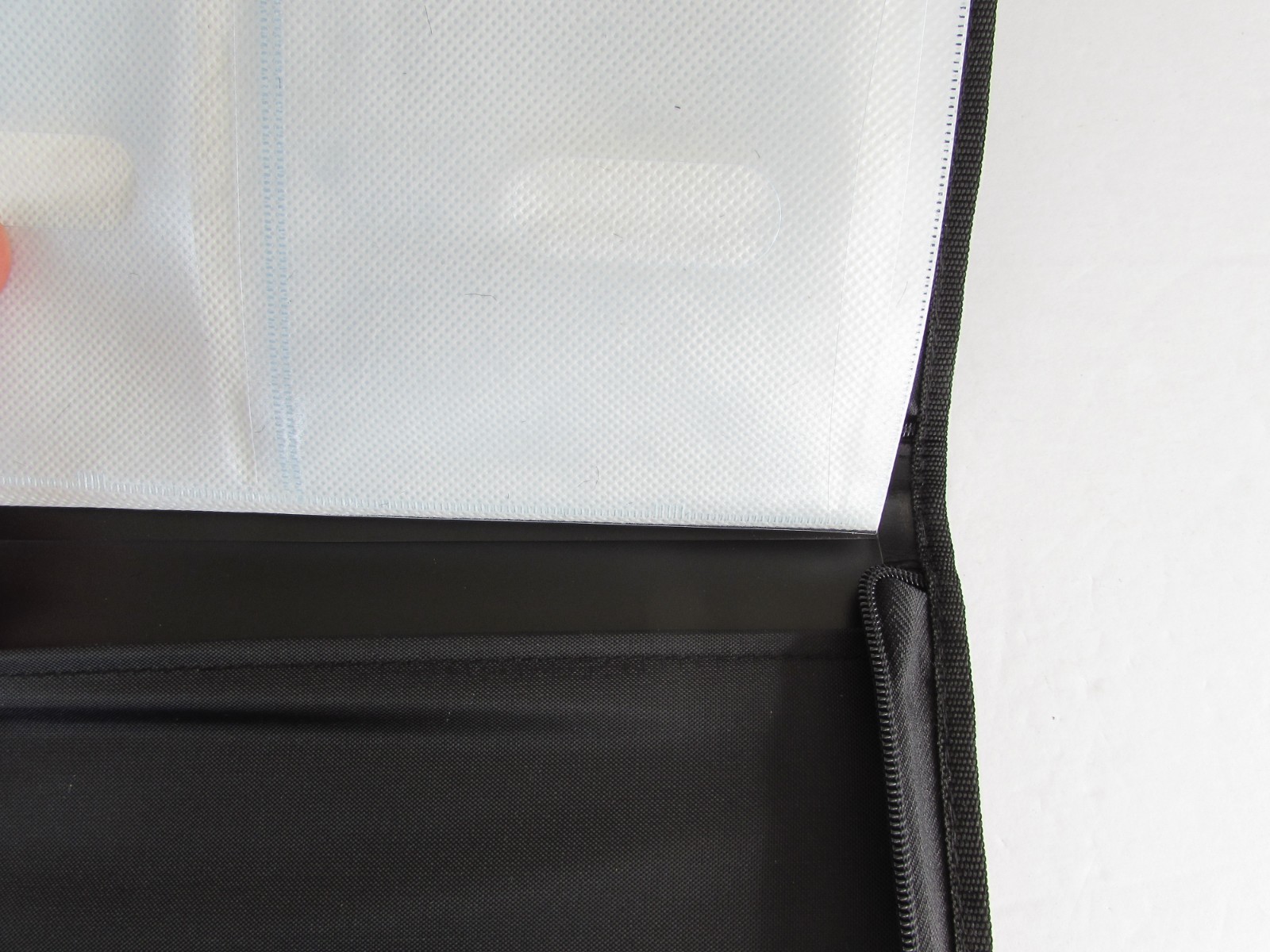 CD Carry Case DVD Blue Ray 24 Sleeve Storage Black Wallet Zipper Padded Cover