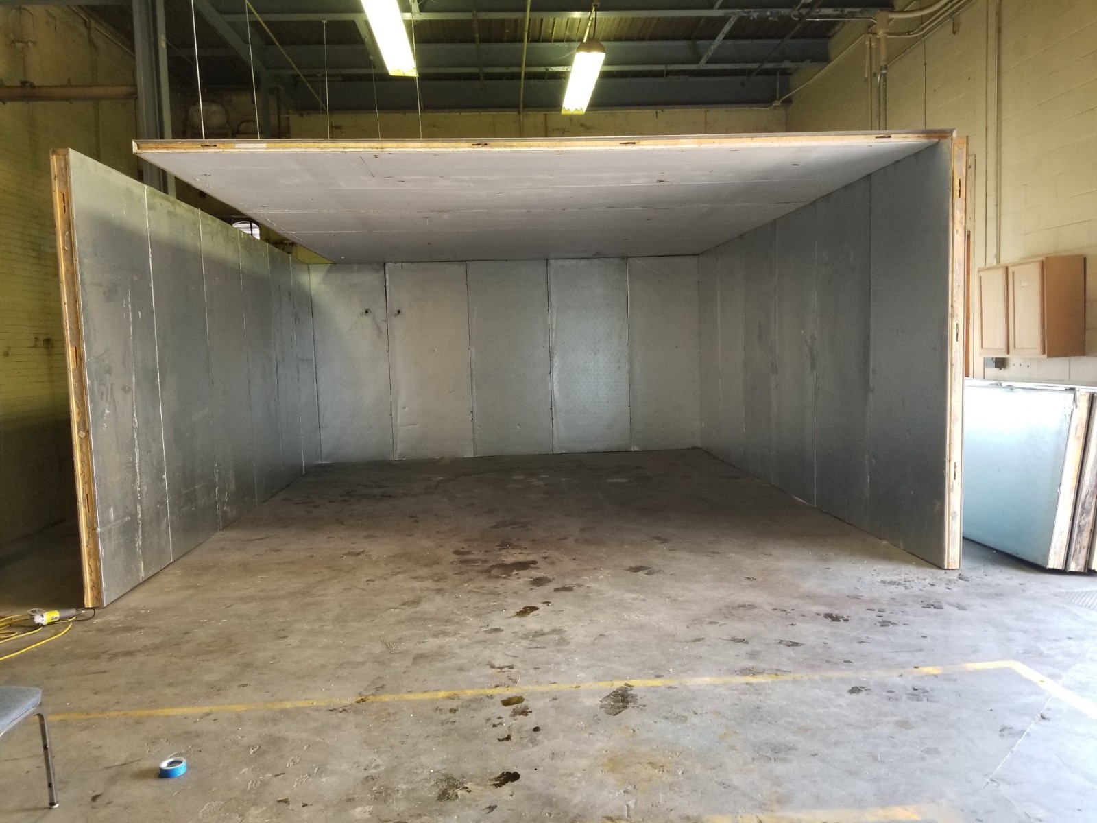 Walk In Cooler 24ft x 20ft