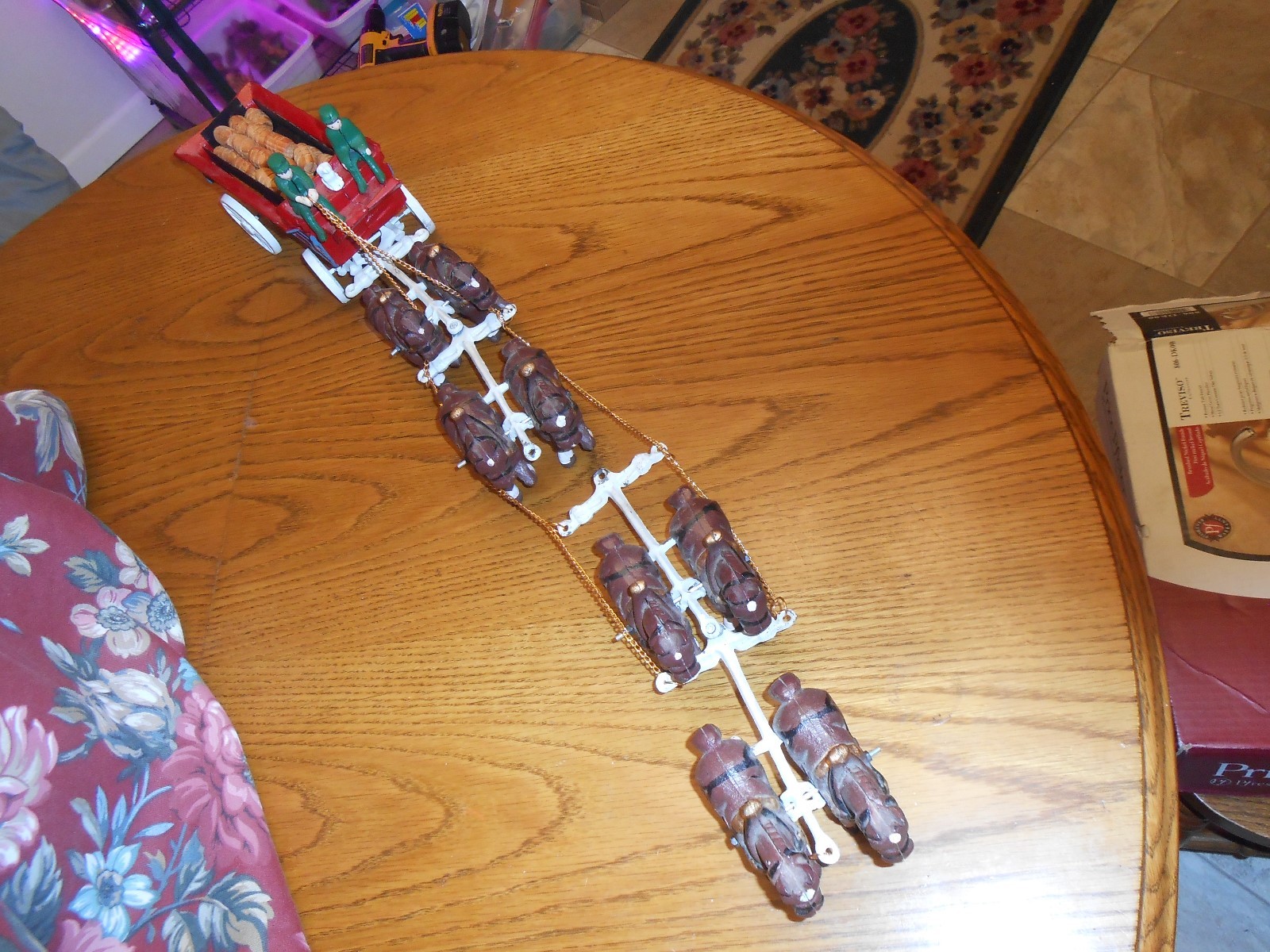 Cast Iron Clydesdale Horses Pulling Wagon Budweiser, Beer Barrels w Driver & Dog