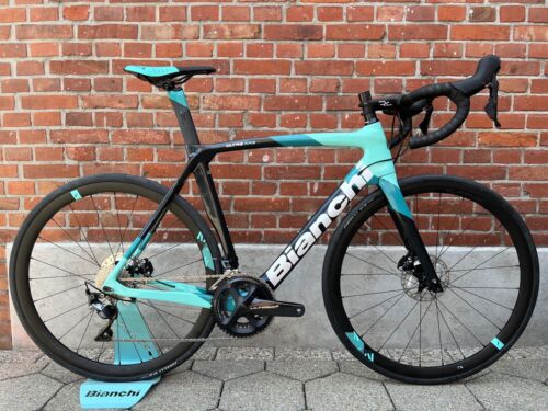 Bianchi Oltre XR3 CV Full Shimano Ultegra/Disc/Size 53 / 57 Bianchi Oltre XR3 CV Full Shimano Ultegra/Disc/Size 53 / 57