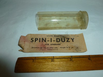 Vintage EMPTY South Bend SPIN-I-DUZY Plastic Tube  Lot J-593