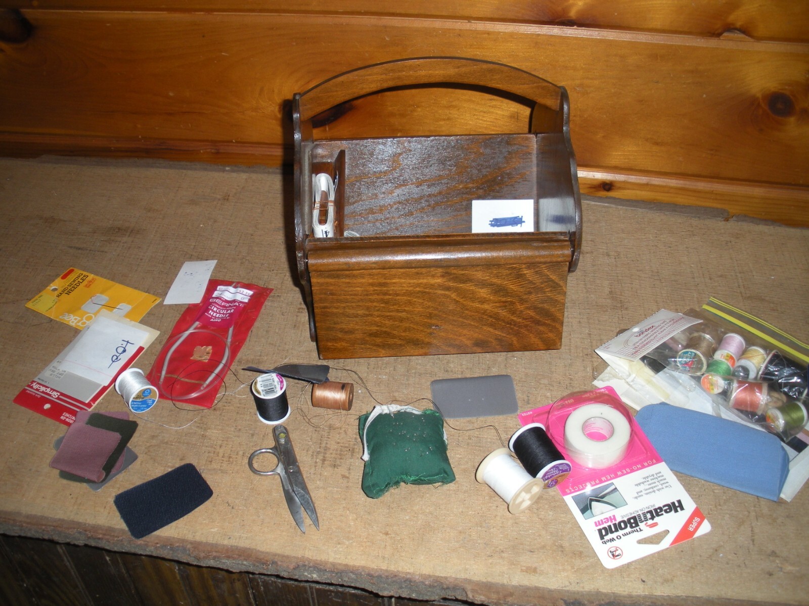 U.S.A ヴィンテージ 木箱 vintage wooden box Vintage Wood Box, Hinged Lid, Dovetail Corners, Interior