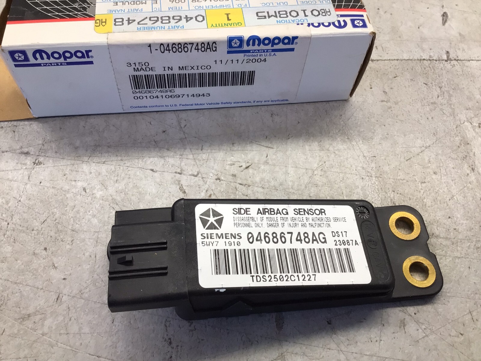2001-2003 Dodge Grand Caravan OEM Side Control Module Mopar 4686748AG