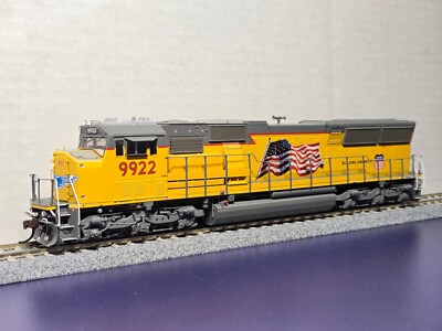 HO Scale Athearn Genesis SD59M-2, Union Pacific UP 9922, DCC + Sound, ATHG80265