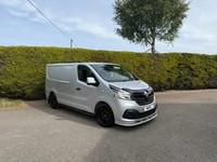 RENAULT TRAFIC SPORT NAV P0ANEL VAN SILVER
