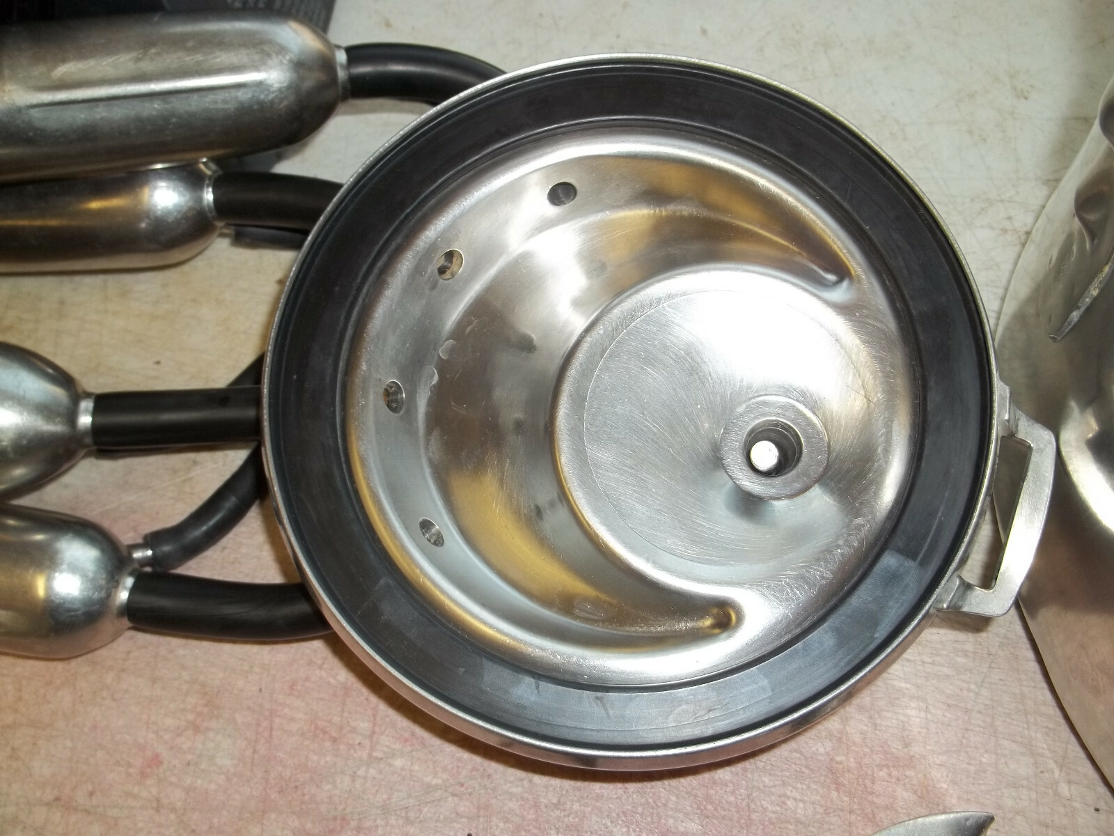 SURGE MILKER - FOR COWS  - ALL NEW PARTS - REBUILT AND READY TO USE - 