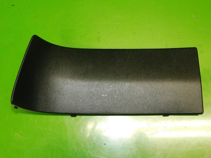 88 89 90 91 CRX SI OEM passenger right rear tail light lamp panel door cover