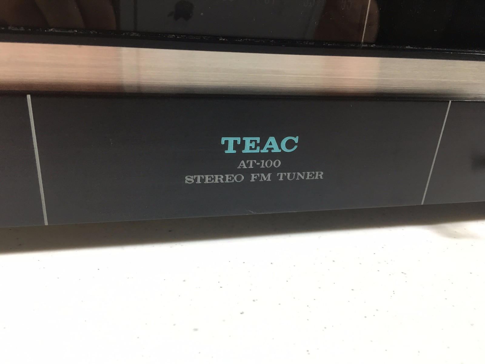 Teac AT-100 Stereo Tuner Vintage