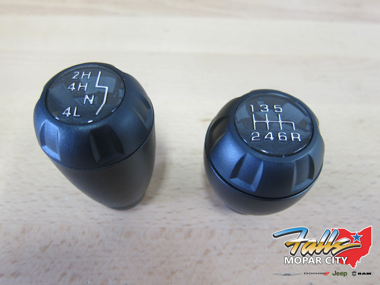 1118 Jeep Wrangler JK Manual Transmission & Transfer Case Shift Knob