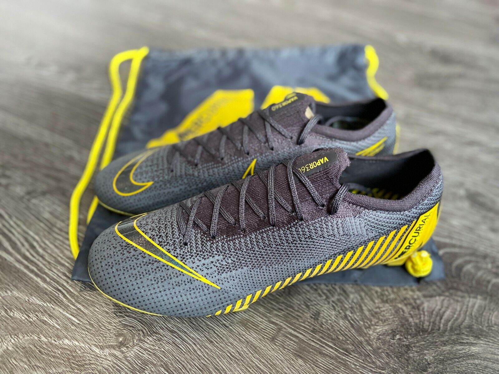 Nike Mercurial Vapor 12 Elite FG ACC Soccer Cleats AH7380 Nike Mercurial Vapor 12 Elite FG ACC Soccer Cleats AH7380