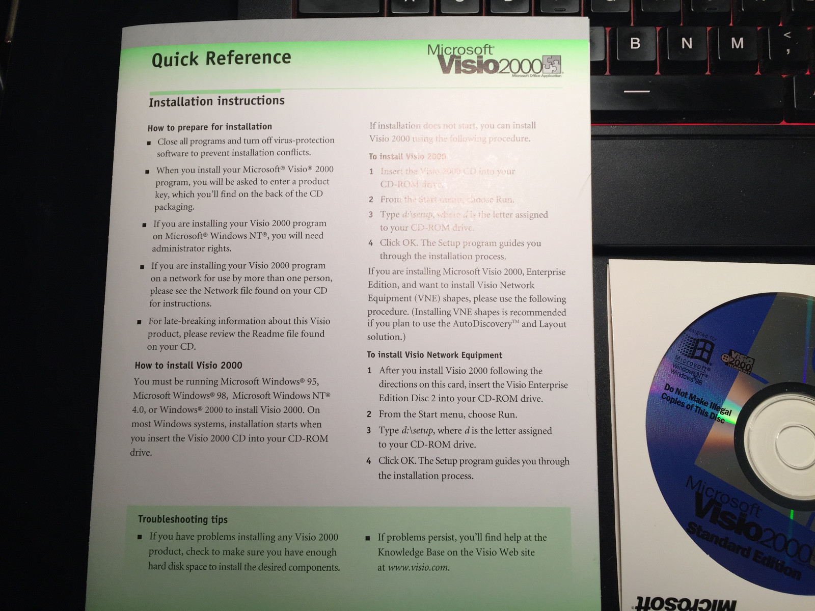 Microsoft Visio 2000 Standard Edition includes key user's guide, quick reference