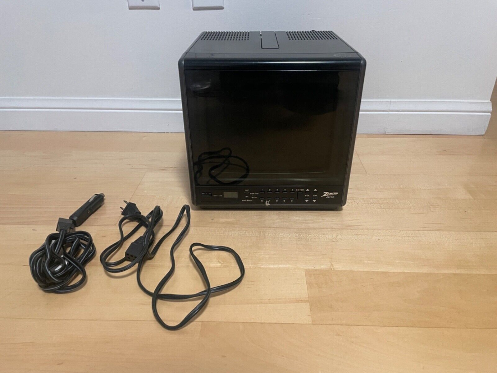 Vintage Zenith G0930Y Retro Color Gaming 9 Vintage Zenith G0930Y Retro Color Gaming 9