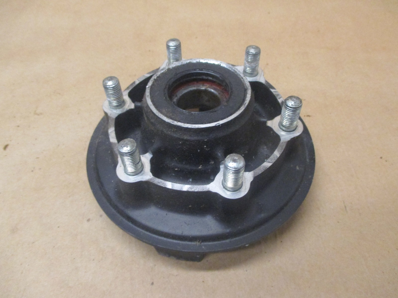 アイルランドドラム 2004-2005 Kawasaki ZX10, Rear wheel hub, sprocket carrier