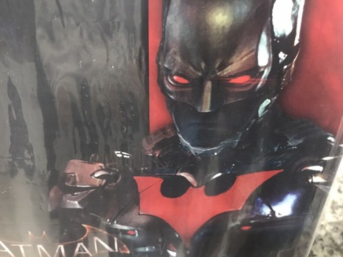 Hot Toys Batman: Arkham Knight - Batman Beyond - VGM39 - BRAND NEW!!!