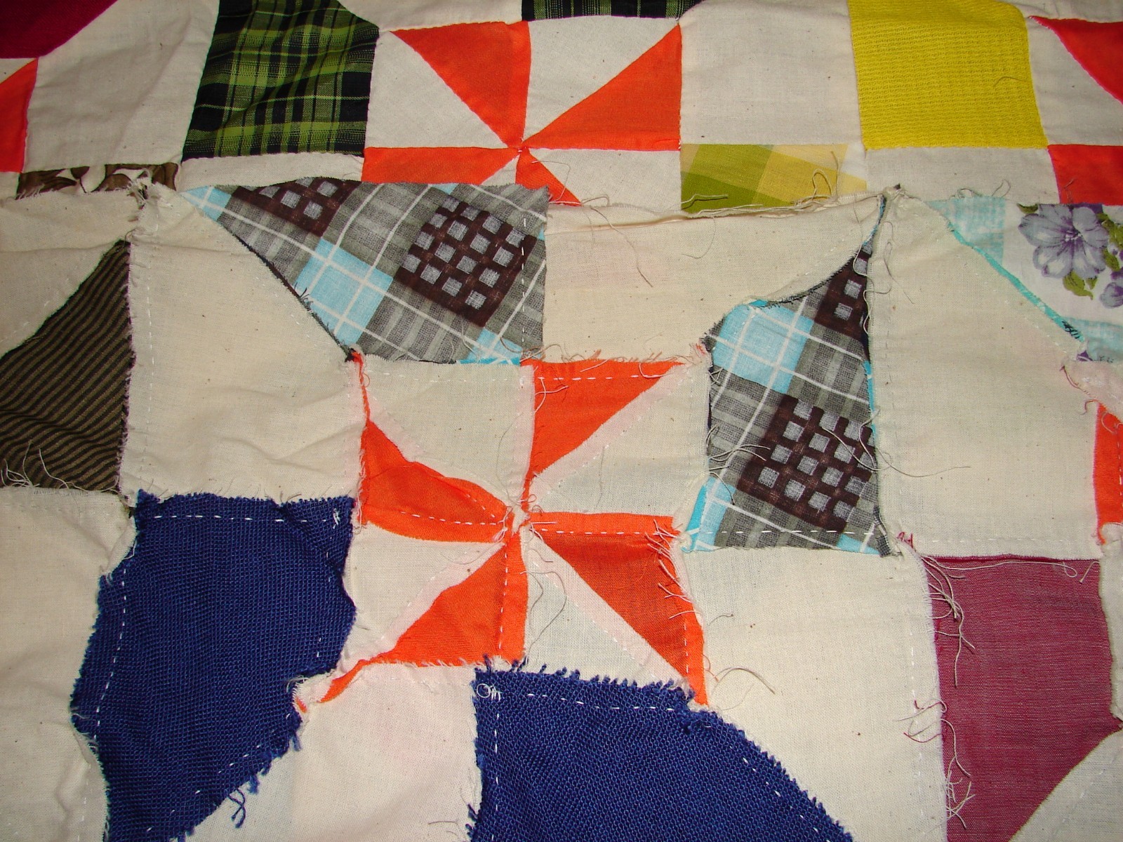 QUILT TOP ABSTRACT DESIGN