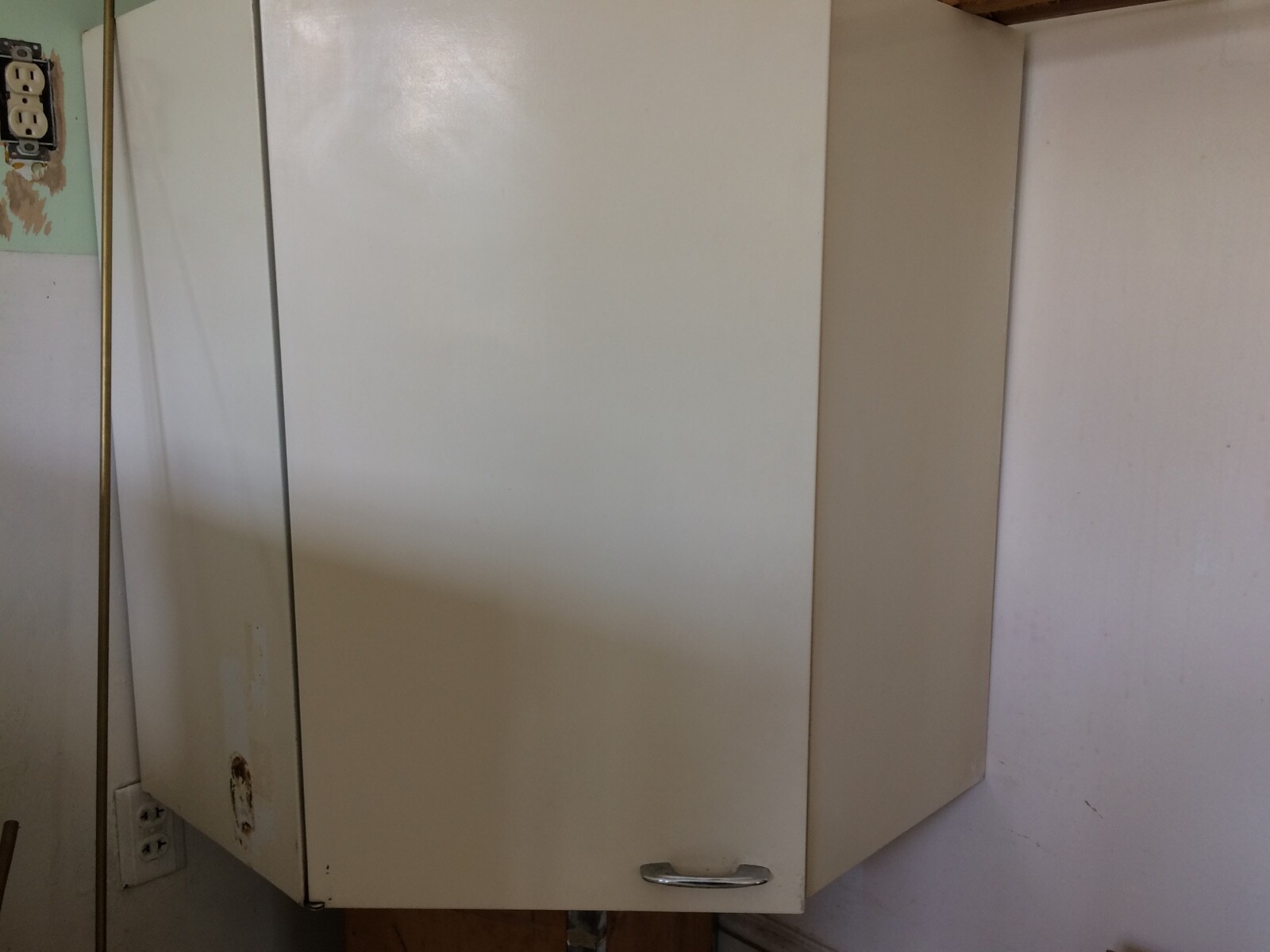 Youngstown Kitchens Cast Iron Sink and Matching Cabinets