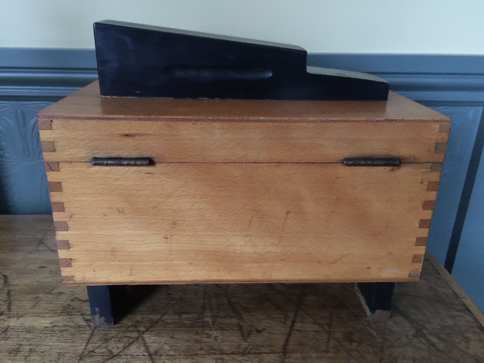 SHOE SHINE BOX Vintage, Dovetailed, Hardwood with Contents