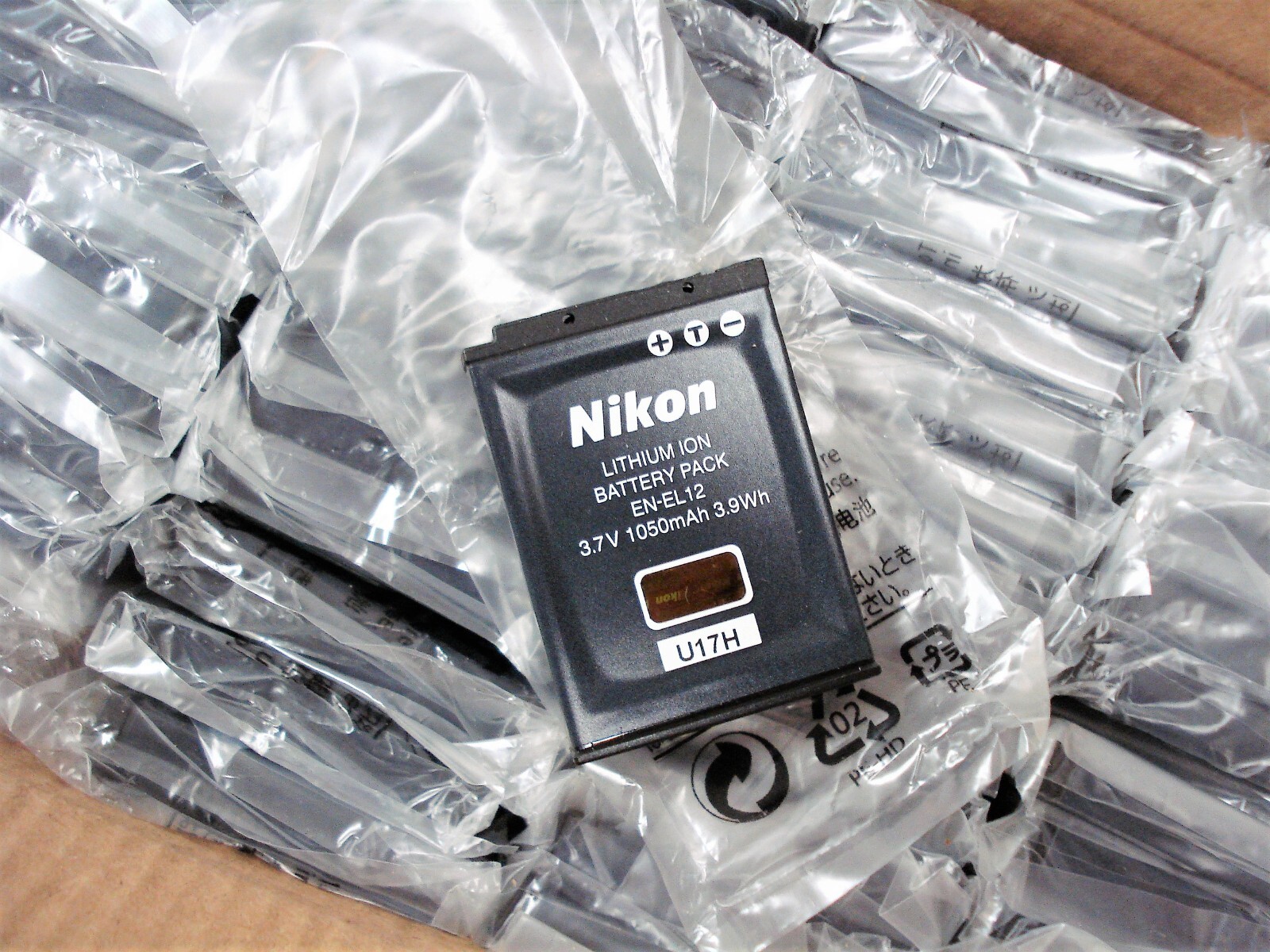 Nikon COOLPIX W300 ＋予備バッテリー　中古 Near Mint] Nikon COOLPIX W300 Waterproof 4K w/Battery