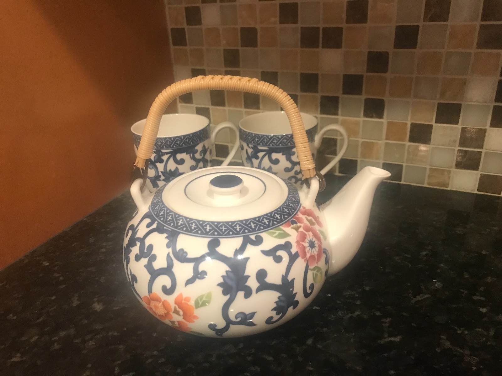 Ralph Lauren Mandarin Blue White  Floral Oriental Teapot 2 cups mugs