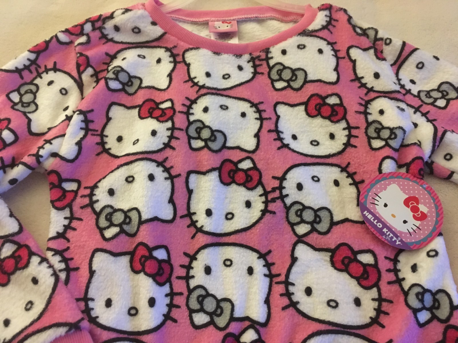 Girls HELLO KITTY Super Soft Faux Fur Sweat Shirt Size 10 / 12 NWT