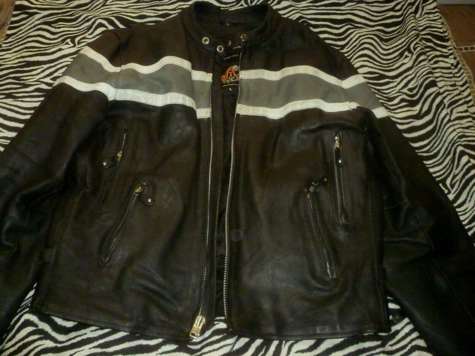 Wild Wear Leather Jacket ( Used Size L ) Good Condition Wild Wear Leather Jacket ( Used Size L ) Good Condition