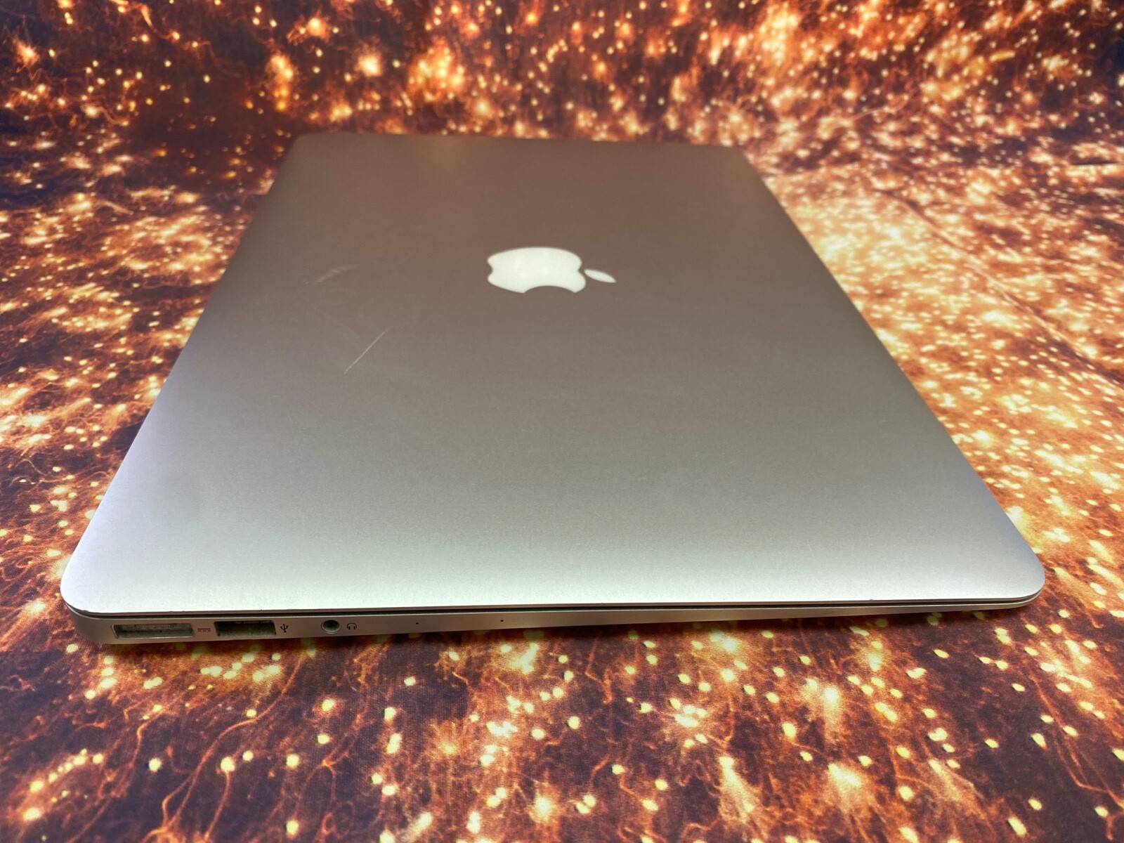 2015 Apple MacBook Air 13 inch / Dual Core i5/ 8GB / 256GB SSD, MacOS Monterey