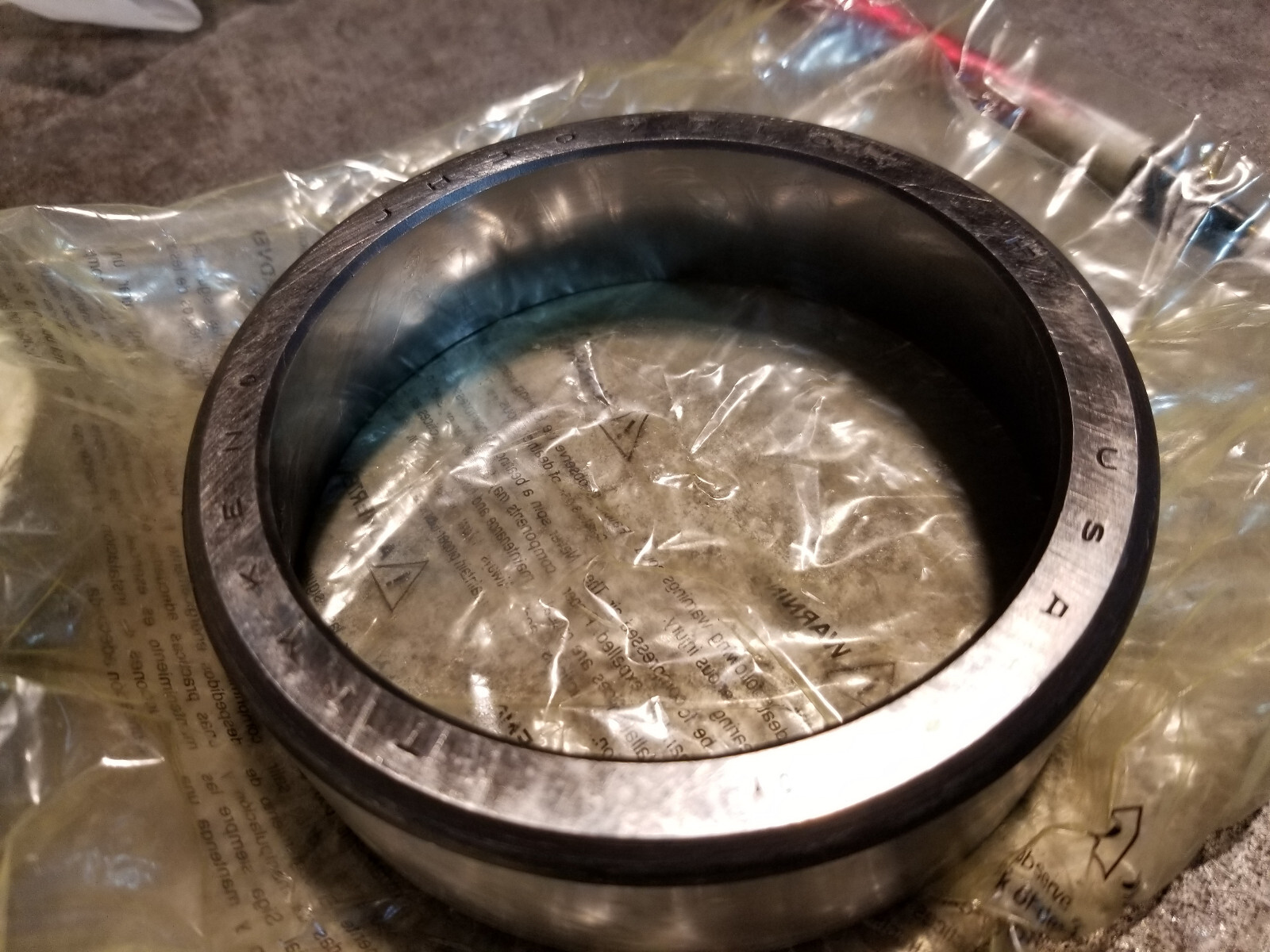CASE CNH BEARING & CUP 86577073 - Picture 4 of 7