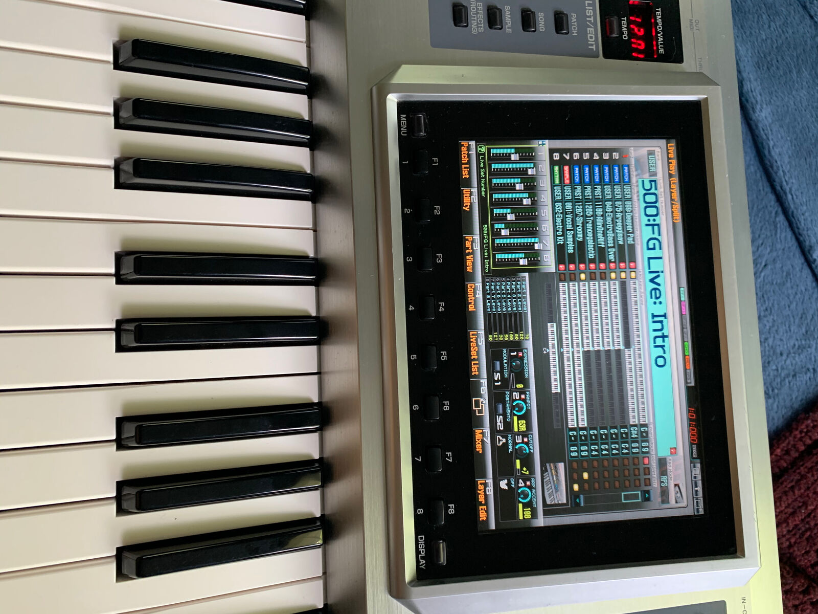 Roland Fantom G6 61-Key Keyboard Synthesizer Music Roland Fantom G6 61-Key Keyboard Synthesizer Music